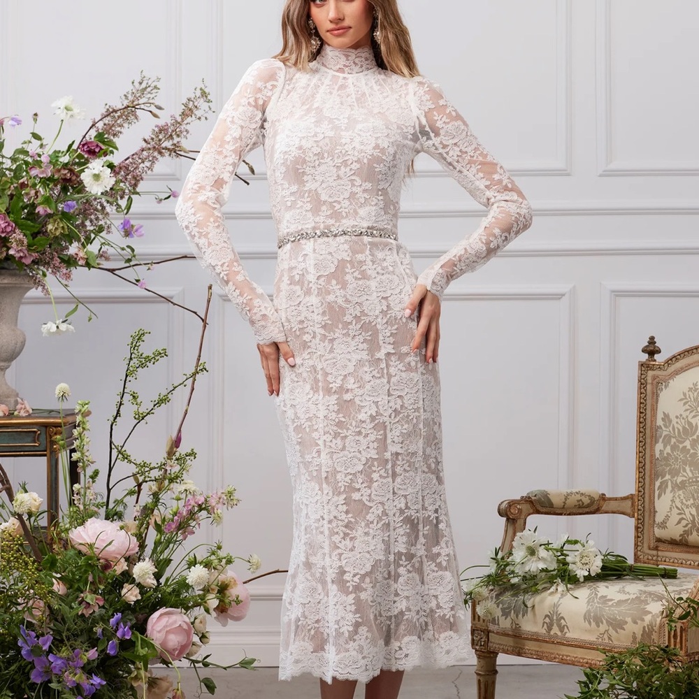 V. Chapman Greta White Lace Long Sleeve Dress